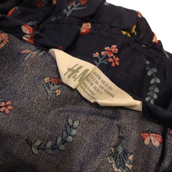 H&M Dark Floral Crêped Dress - Picture 6 of 7